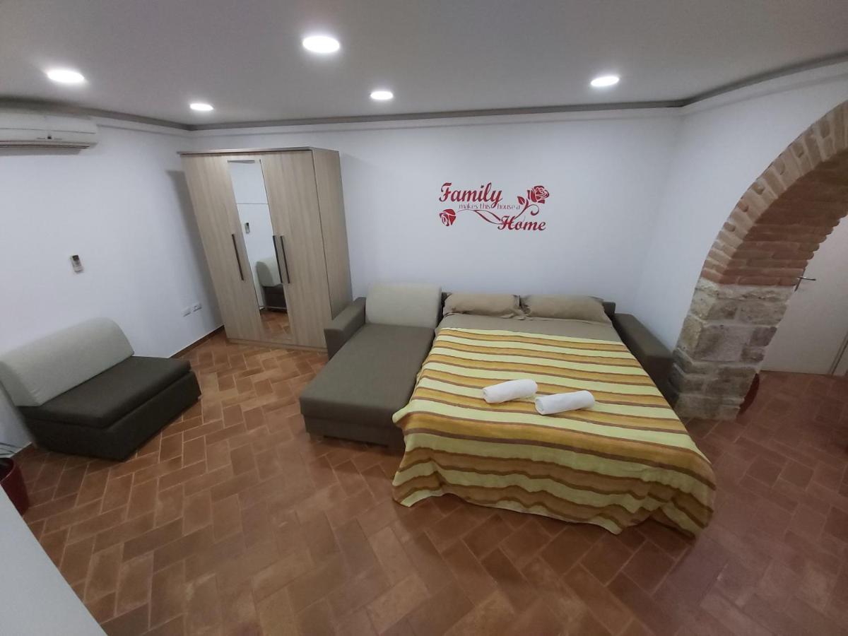 Studio Apartman Marko Пореч Экстерьер фото